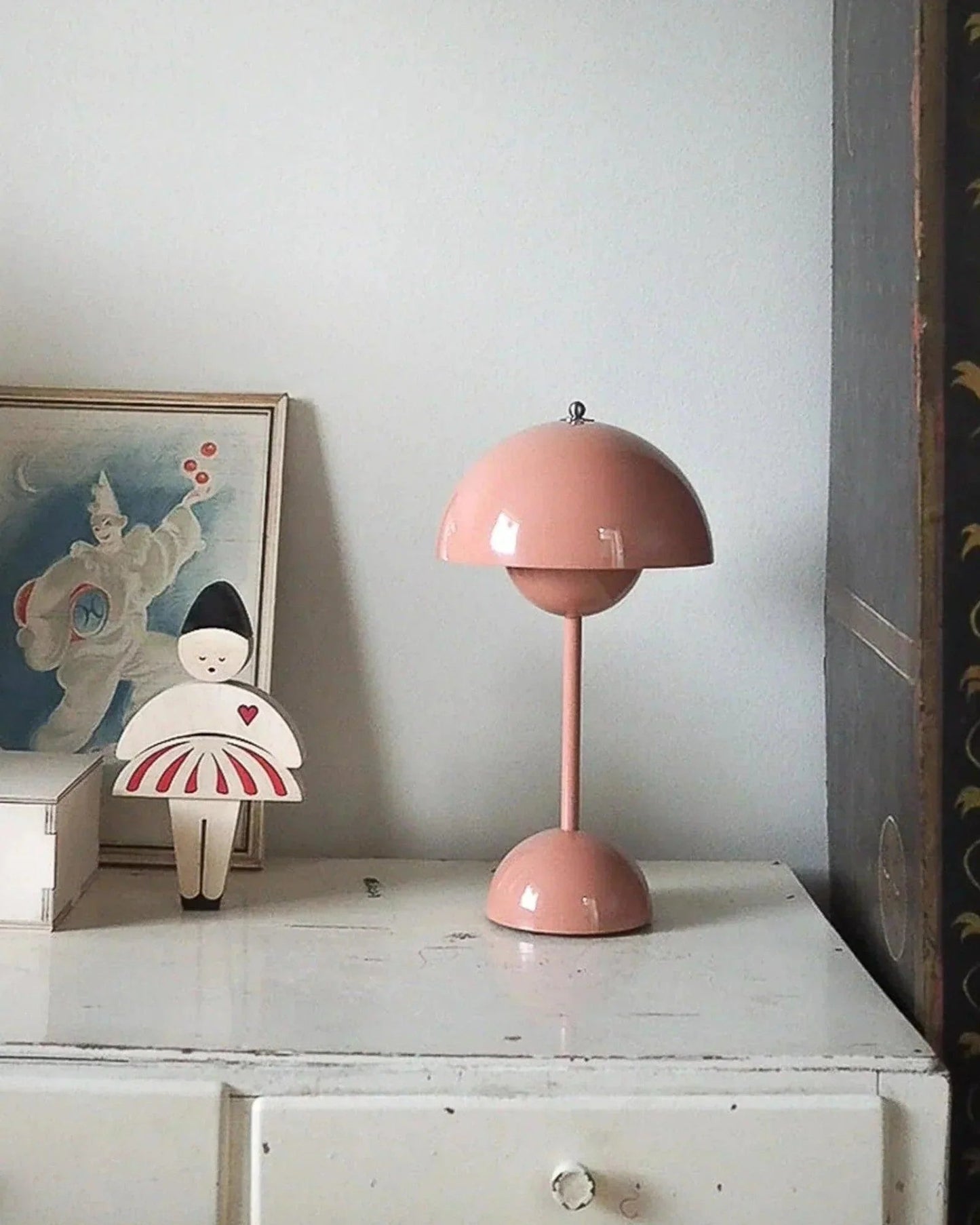 NordLight – LED Bordslampa Skandinavisk Design, dimbar och hållbar i metall | Veska