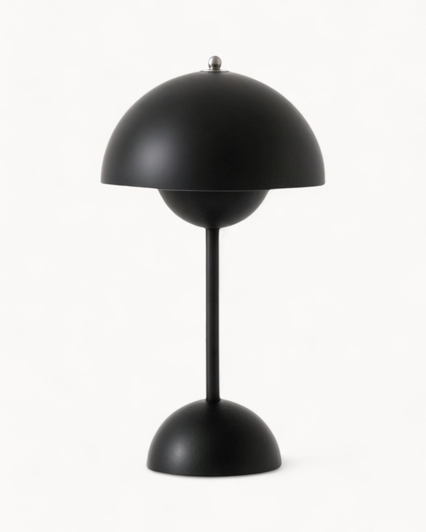 NordLight – LED Bordslampa Skandinavisk Design, dimbar och hållbar i metall | Veska