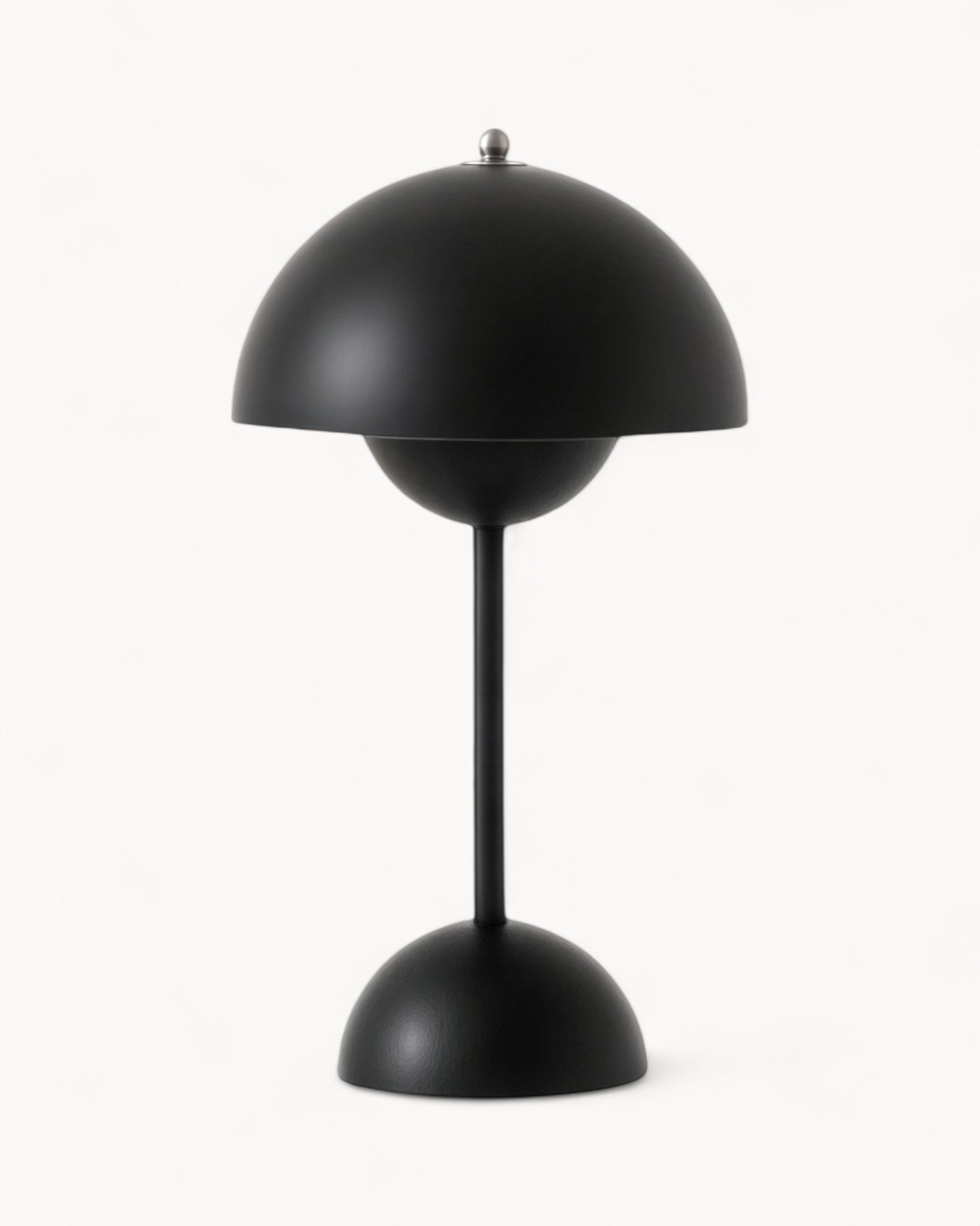 NordLight – LED Bordslampa Skandinavisk Design, dimbar och hållbar i metall | Veska