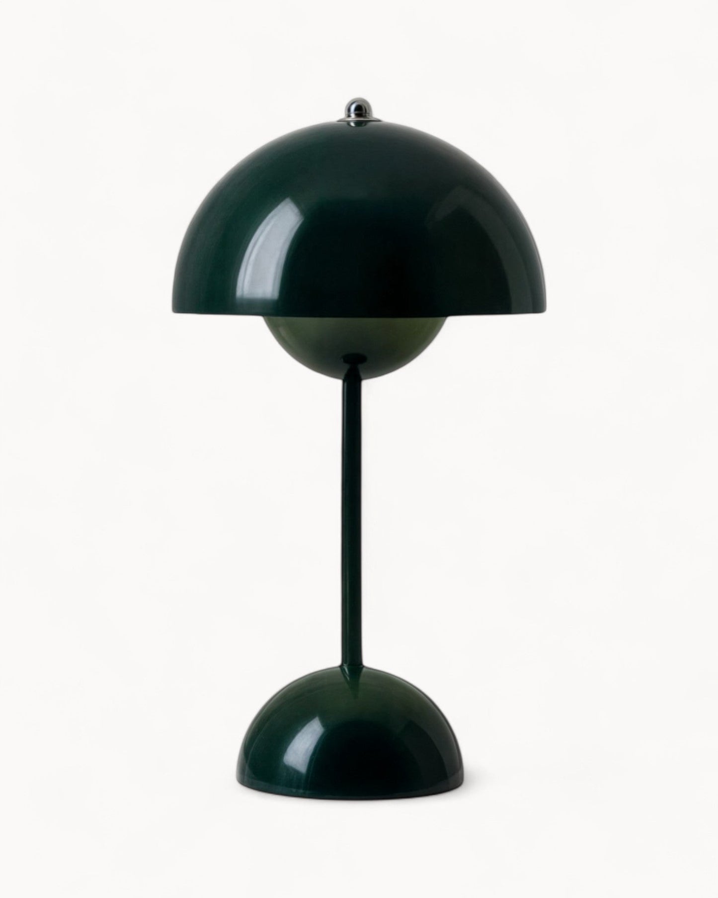 NordLight – LED Bordslampa Skandinavisk Design, dimbar och hållbar i metall | Veska