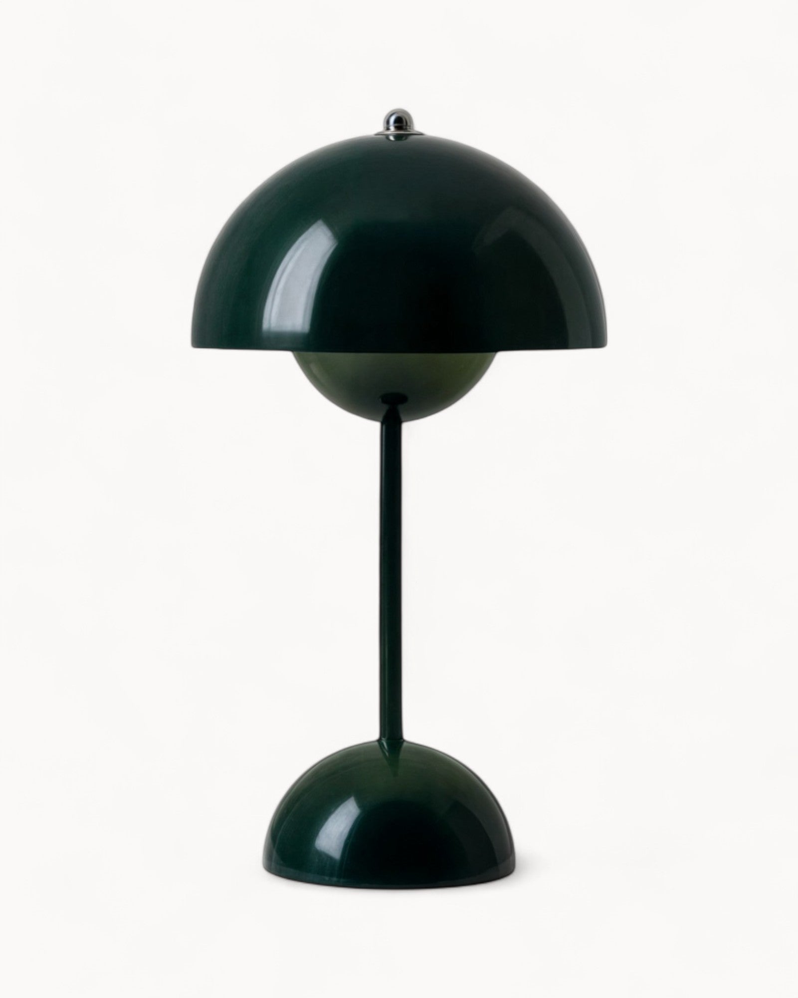 NordLight – LED Bordslampa Skandinavisk Design, dimbar och hållbar i metall | Veska