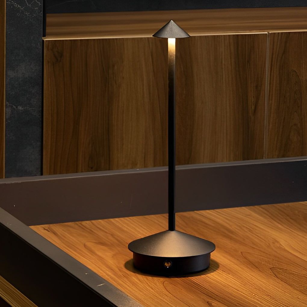 Pina Pro - Stilig Dimbar USB Bordsbelysning | Veska Svart