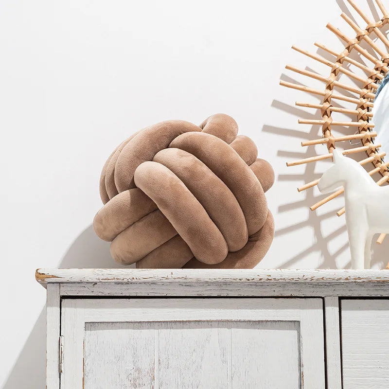 Plush Knot Kudde (Sammet) | Veska Knot kaffe