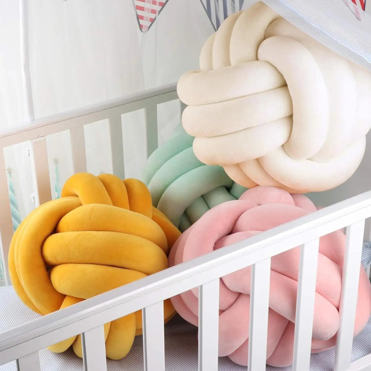 Plush Knot Kudde (Sammet) | Veska
