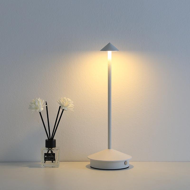 Portabel bordslampa - Sladdlös lampa inspirerad av dimbar Pina Pro | Veska Vit