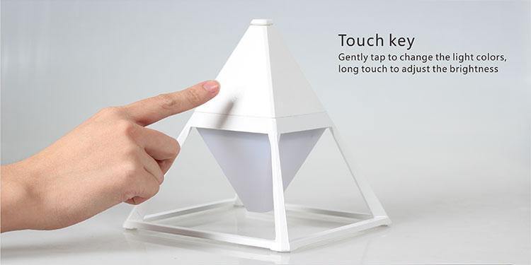 Pyramid Modern Touch Sänglamp Dekor | Veska