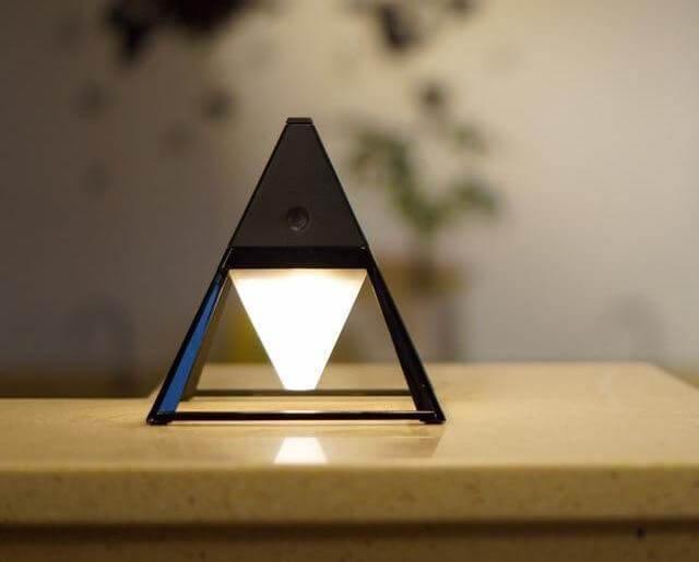 Pyramid Modern Touch Sänglamp Dekor | Veska Svart Föränderlig