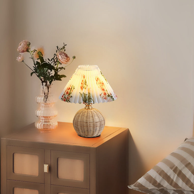 RattaLume Nordic LED Bordslampa | Vävd Rattan & Fällbar Tygytter | Stämningsljus | Dekor för Sovrummet | Veska Blomster mönster 5V