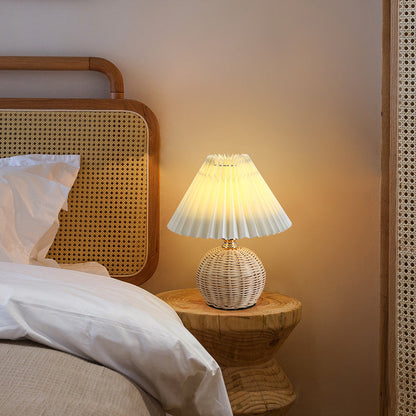 RattaLume Nordic LED Bordslampa | Vävd Rattan & Fällbar Tygytter | Stämningsljus | Dekor för Sovrummet | Veska