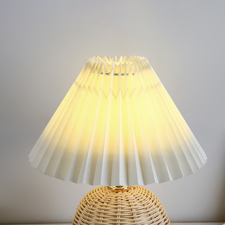 RattaLume Nordic LED Bordslampa | Vävd Rattan & Fällbar Tygytter | Stämningsljus | Dekor för Sovrummet | Veska