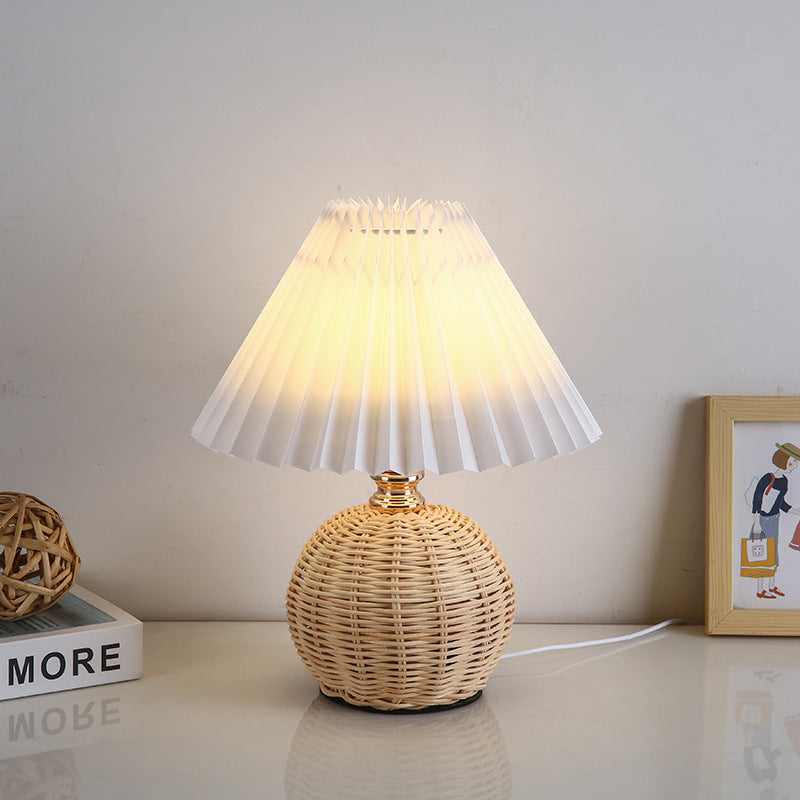 RattaLume Nordic LED Bordslampa | Vävd Rattan & Fällbar Tygytter | Stämningsljus | Dekor för Sovrummet | Veska
