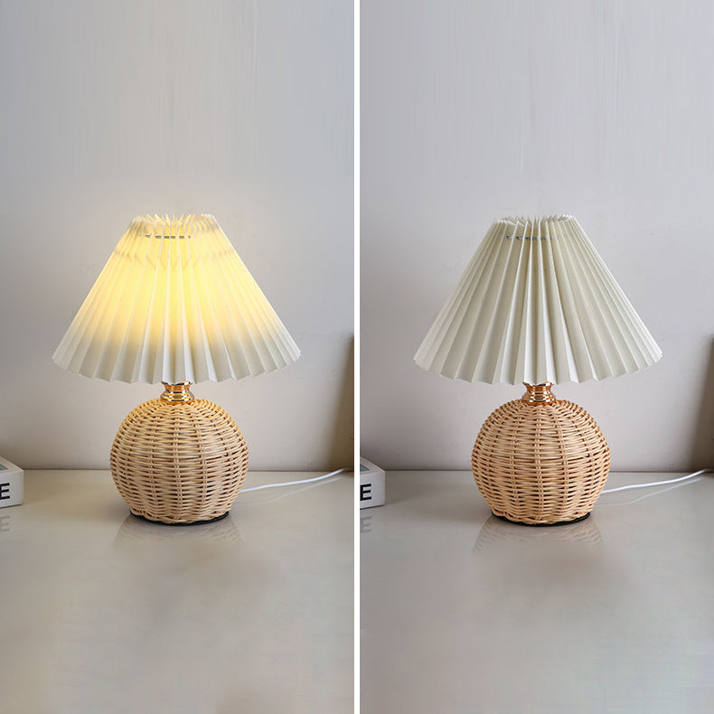 RattaLume Nordic LED Bordslampa | Vävd Rattan & Fällbar Tygytter | Stämningsljus | Dekor för Sovrummet | Veska