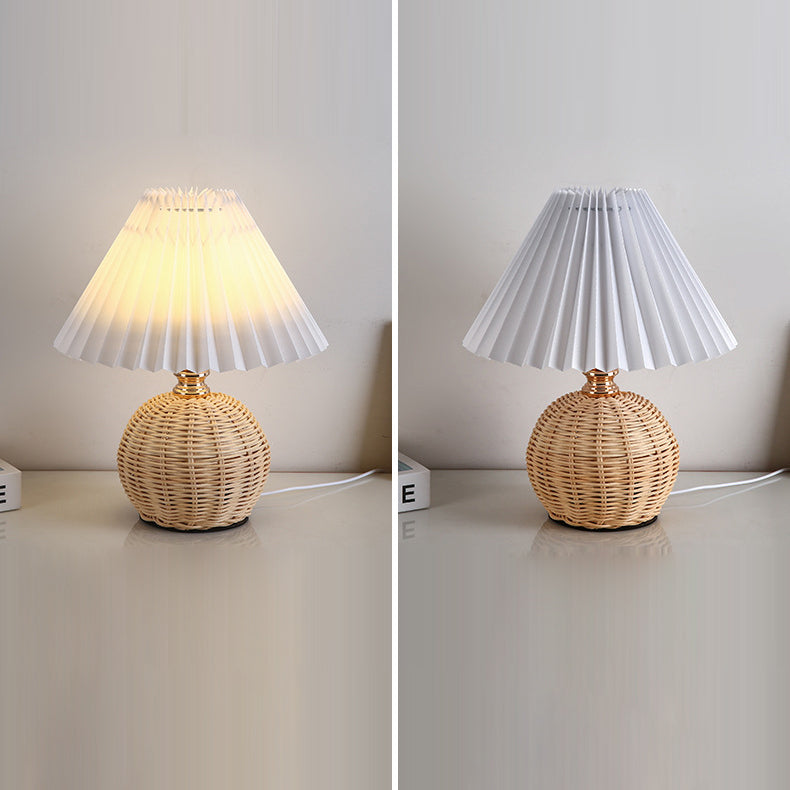 RattaLume Nordic LED Bordslampa | Vävd Rattan & Fällbar Tygytter | Stämningsljus | Dekor för Sovrummet | Veska