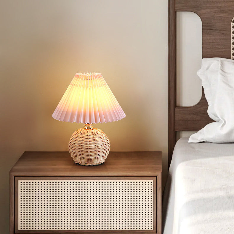 RattaLume Nordic LED Bordslampa | Vävd Rattan & Fällbar Tygytter | Stämningsljus | Dekor för Sovrummet | Veska