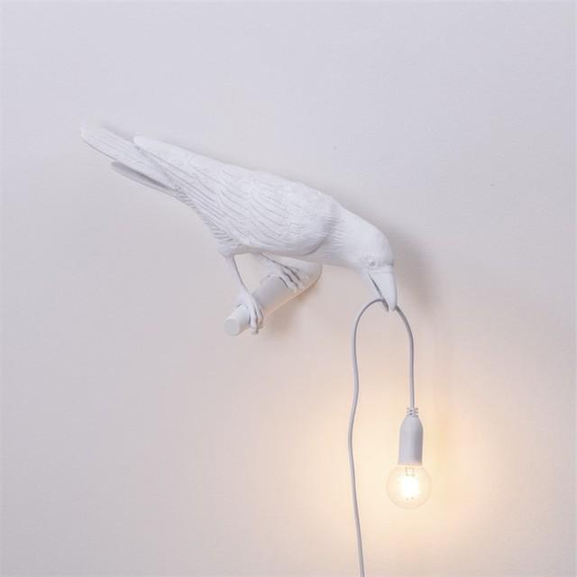 Raven Vägglampa | Veska Vit höger