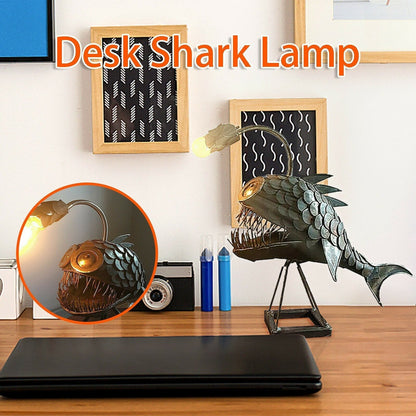 Retro Bordslampa Anglerfish Ljus med Flexibel Lampa Huvud Konstnärliga Bordslampor för Hem Bar Café Hem Konst Dekorativa Ornament | Veska