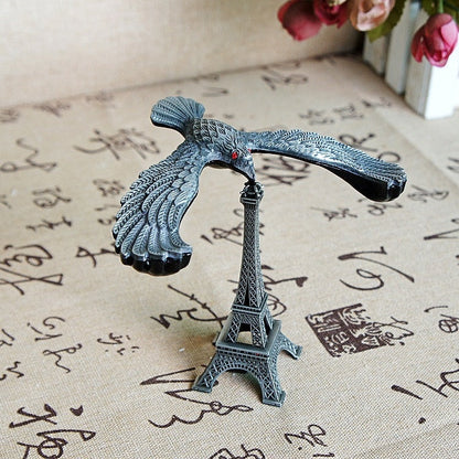 Retro Eagle Tower Balance Figurer | Veska A