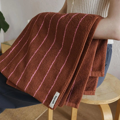 Retro Randig Ren Bomull Handdukar – Mjuk & Absorberande | Veska Brun - tunn rand