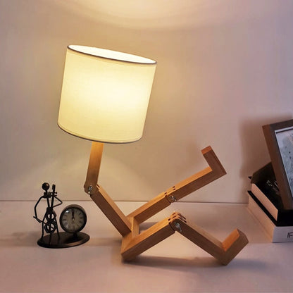 Robot Form Trä Bordslampa | Veska