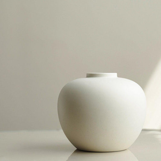 Romantisk keramisk vas för ditt hem | Veska Creme Glaze