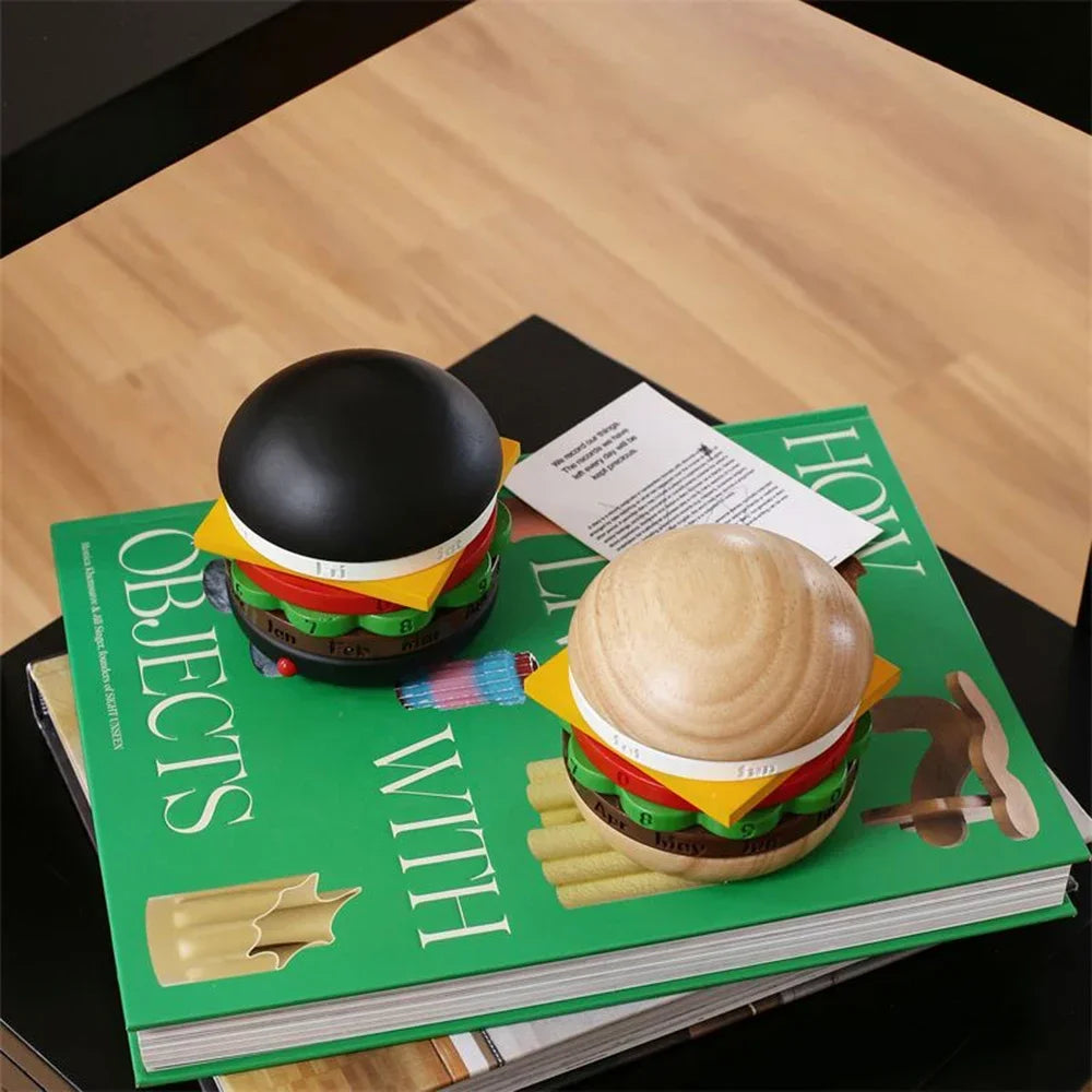Rotera Trä Hamburger Dekorativ Kalender | Veska