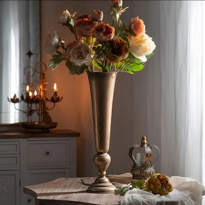 Royal Antique Charm Vase | Veska