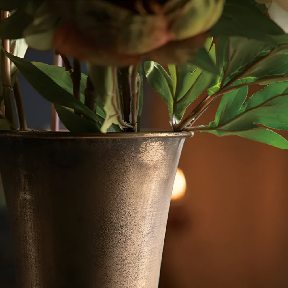 Royal Antique Charm Vase | Veska