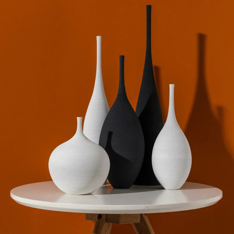Royallure Minimalist Keramiska Vaser - Svart & Vit Konst Par | Veska