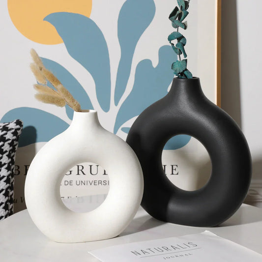 Royelux Nordic Hollow Ceramic Vase - Nutida Dekorativ Mästerverk | Veska