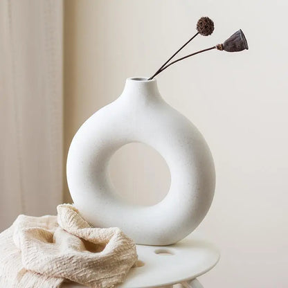 Royelux Nordic Hollow Ceramic Vase - Nutida Dekorativ Mästerverk | Veska Vit