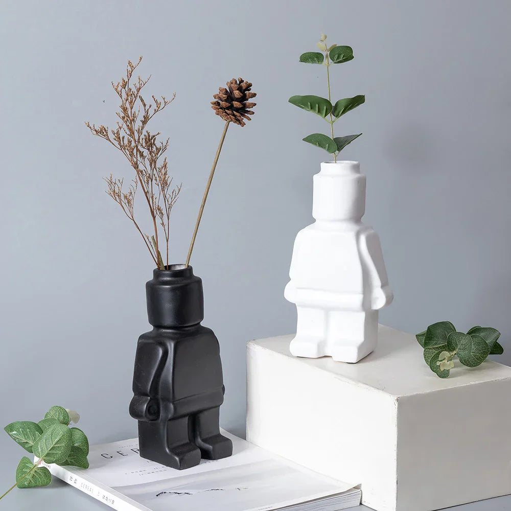 Royelux Nordic Keramisk Robot Vas - Lekfull Modern Dekoration | Veska