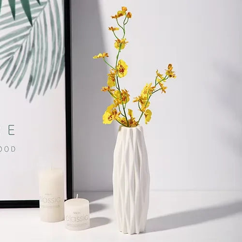 Royelux Nordic PlastVeskaomkruka - Minimalistisk Elegans för Hemmet | Veska 3
