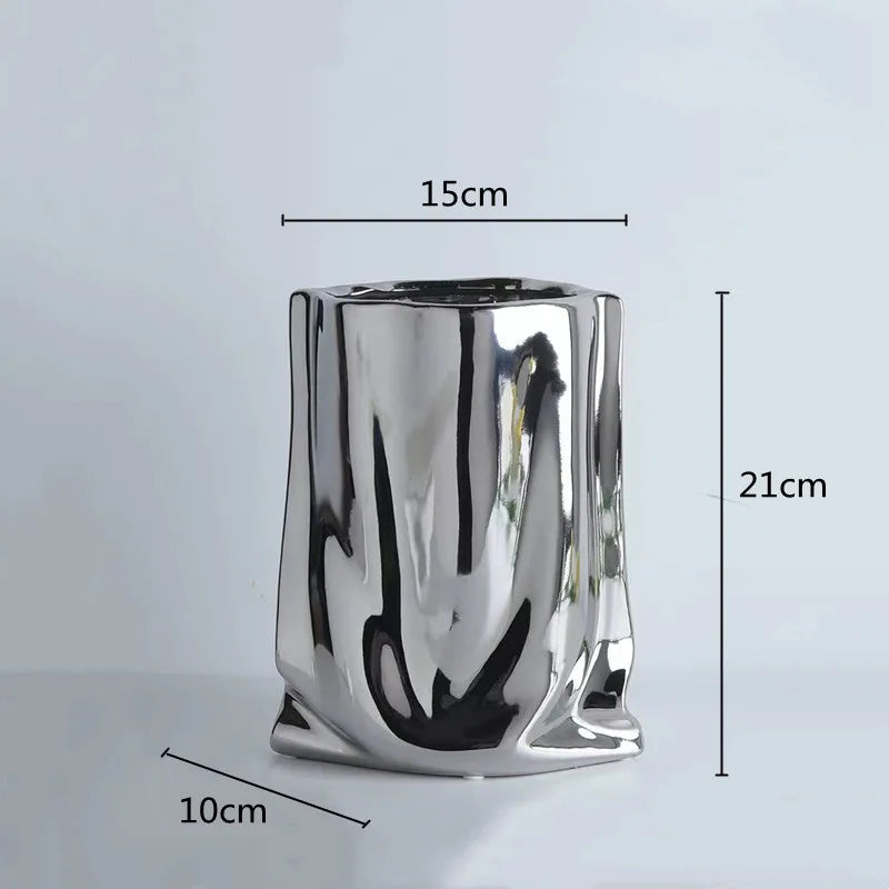 Royelux Silver Ruffle Plate Ceramic Vase Elegans Omdefinierad | Veska