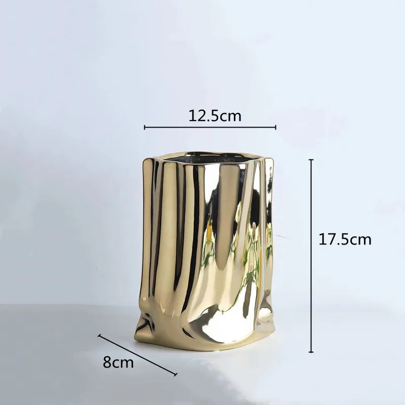 Royelux Silver Ruffle Plate Ceramic Vase Elegans Omdefinierad | Veska
