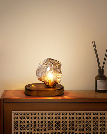 RusticLume – Amber Glas och Trä Bordslampa | Veska
