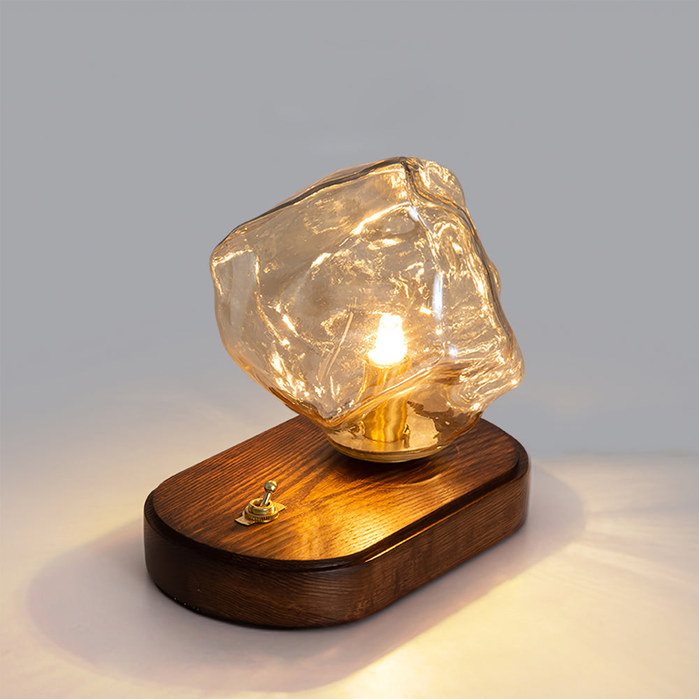 RusticLume – Amber Glas och Trä Bordslampa | Veska