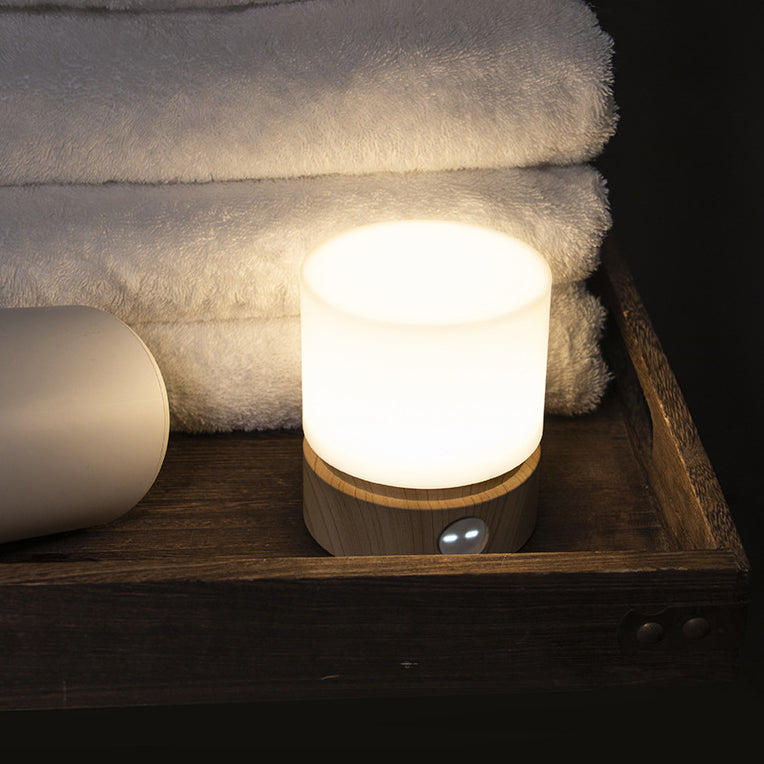 Samtida nordisk timer uppladdningsbar ABS HIPS silikon cylinder LED bordslampa nattlampa för nattygsbord | Veska