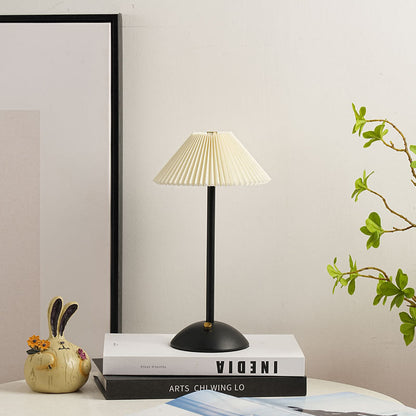 Samtida skandinavisk uppladdningsbar järn tyg konvikt LED bordslampa för sängbord | Veska Beige lampskärm + svart bas Oändligt dimbar 36V