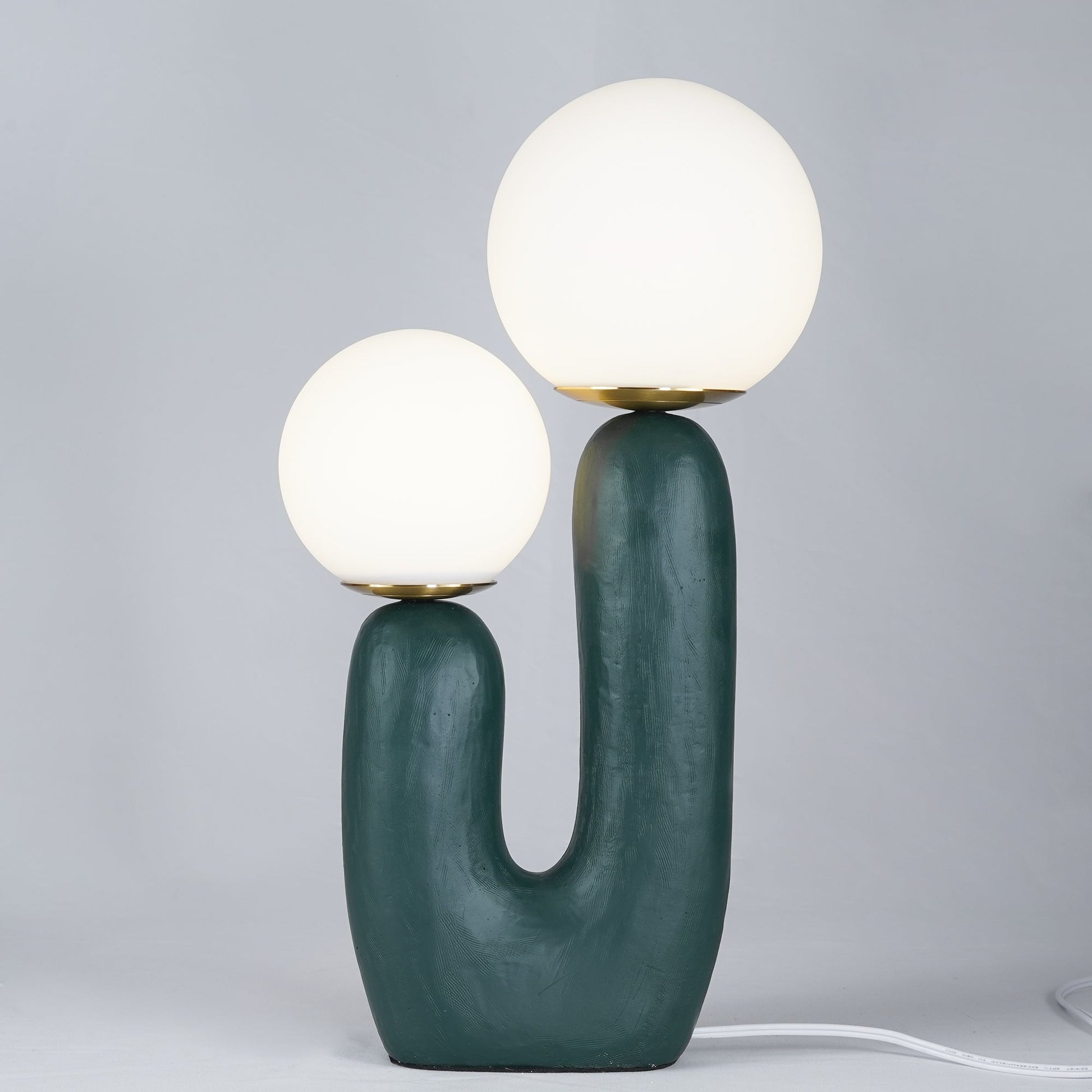 Samtida stil bordslampa med naturlig accent | Veska