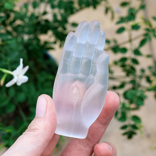 Selenit Hamsa Hand Crystal Carving | Veska
