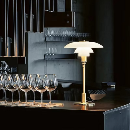 Skandinavisk Dimbar Bordslampa – Modern Dansk Designer Järn & Glas Lampa | Veska