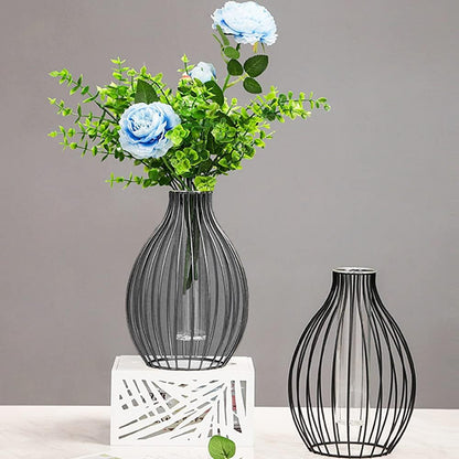 Slim metalram vases | Veska