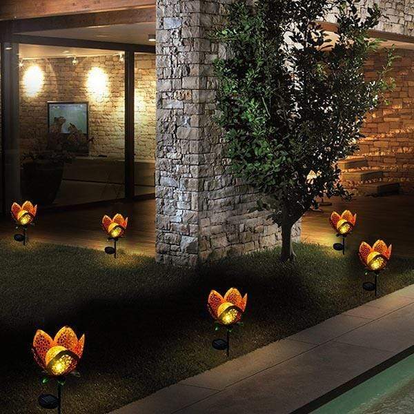 Solar Flower Crackle Garden Light | Veska
