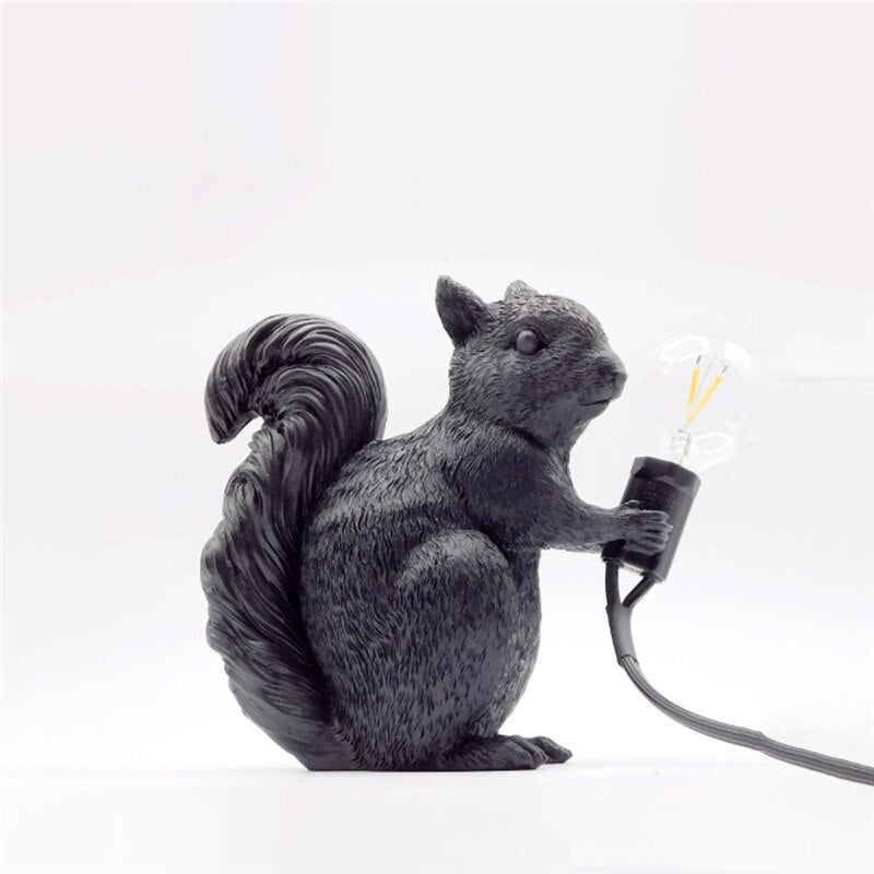 SquirrelBright Nordisk Ekorre Bordslampa | Designer Dekor | LED Stämningsljus | Perfekt för Hemmet | Veska Svart
