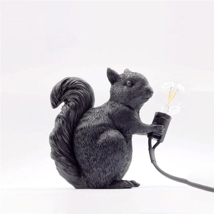 SquirrelBright Nordisk Ekorre Bordslampa | Designer Dekor | LED Stämningsljus | Perfekt för Hemmet | Veska Svart