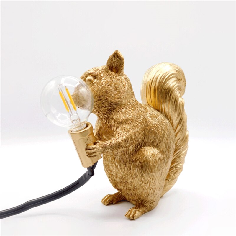 SquirrelGlow LED Bordslampa | Söt Design & Varm Ljus för Barn/Rum | Veska