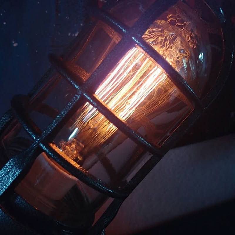 Steampunk Raket Bordslampa med Ljuslåga | Veska