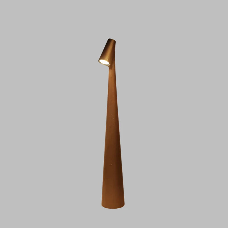 Stilren bordslampa - trådlös | Veska Braun