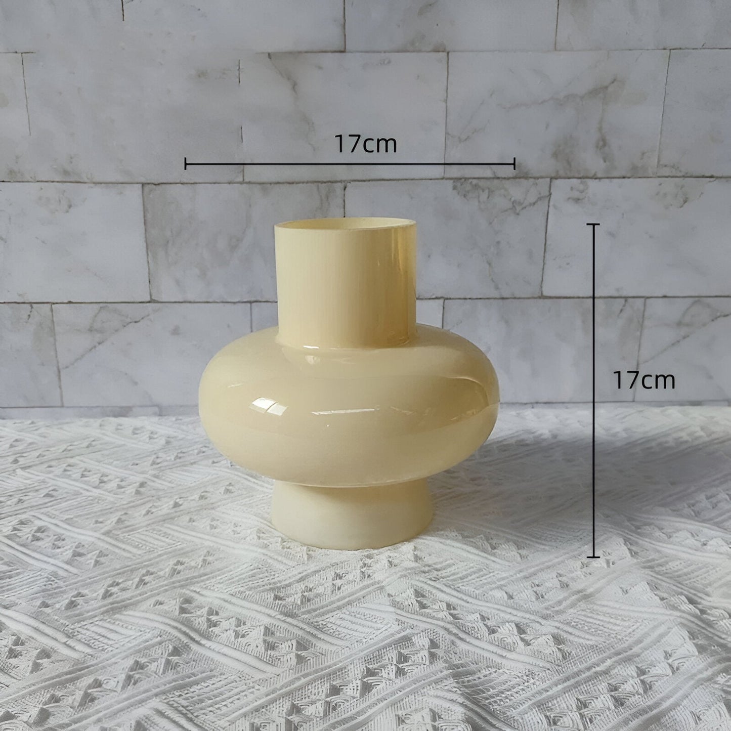 Subtil Rund Glas Vasen | Veska Medium Cream