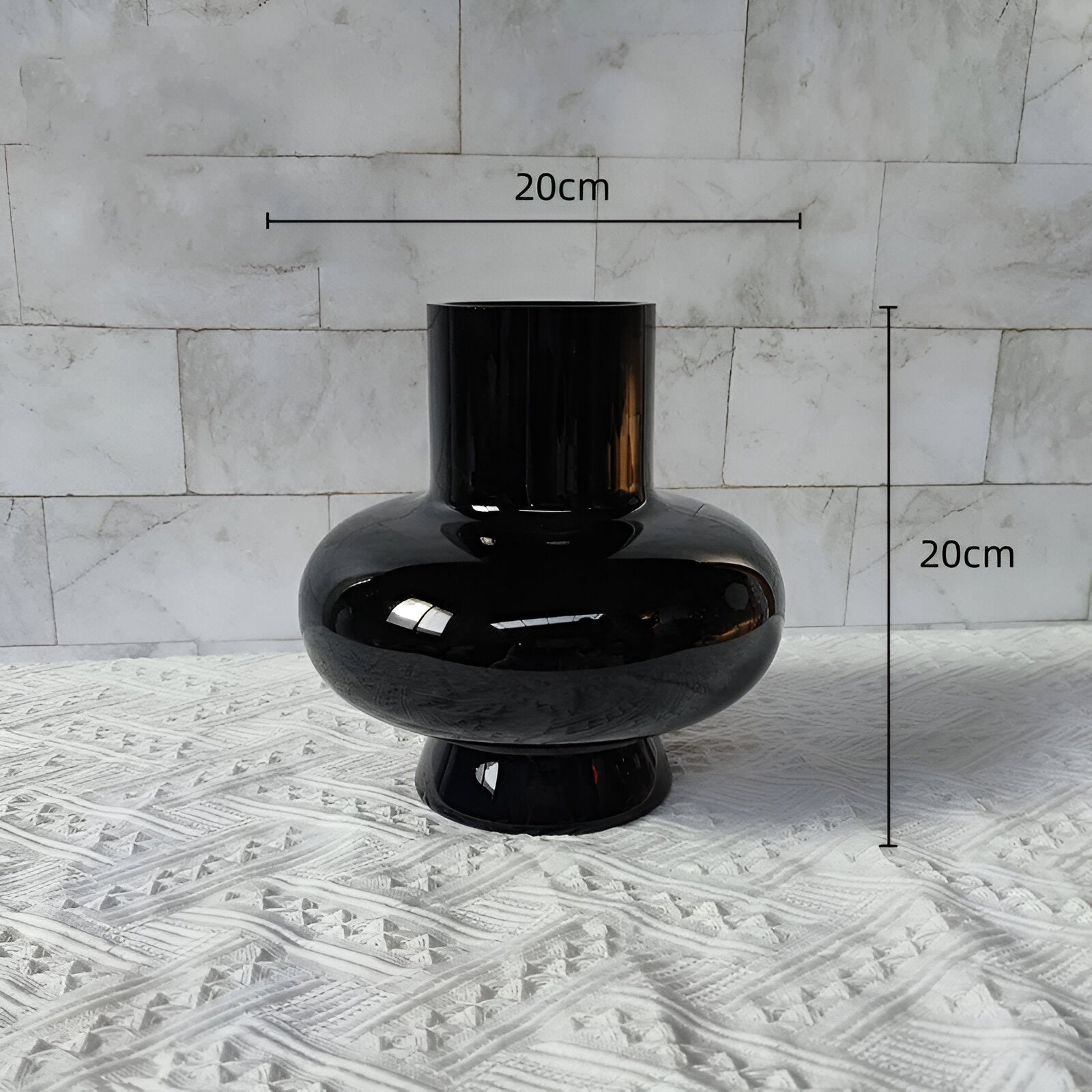 Subtil Rund Glas Vasen | Veska Medium Svart